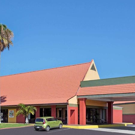 Days Inn By Wyndham Cocoa Cruiseport West At I-95/524 Ngoại thất bức ảnh