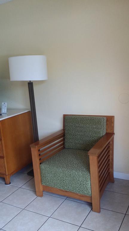 Days Inn By Wyndham Cocoa Cruiseport West At I-95/524 Ngoại thất bức ảnh
